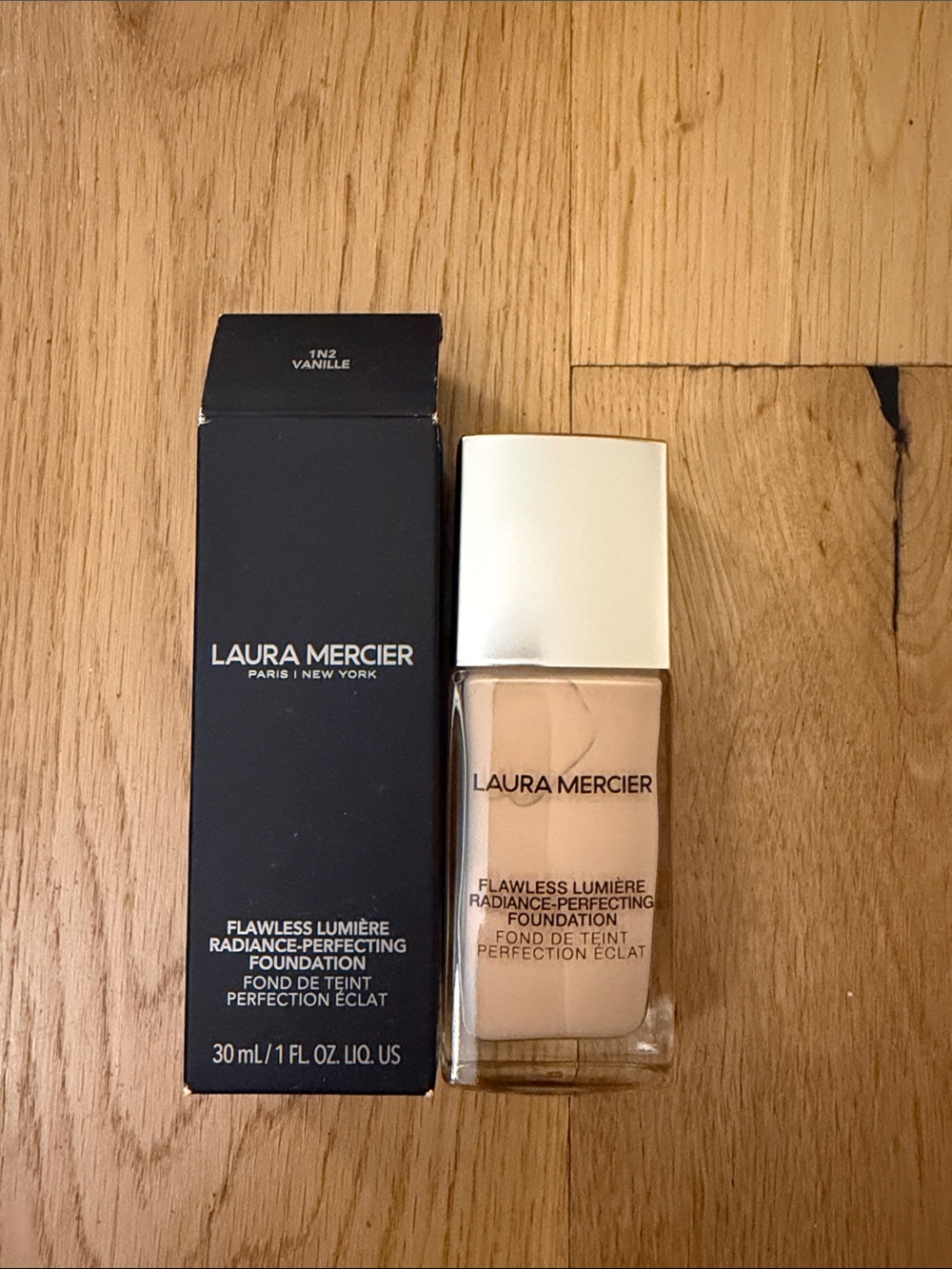 NEW Laura Mercier Flawless Lumière Foundation - 1N2 Vanille